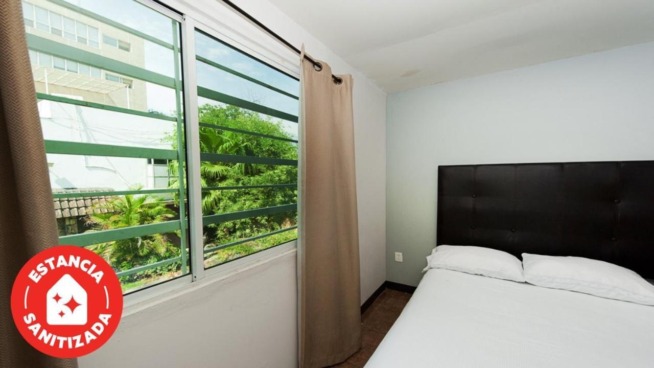 Econosuites Monterrey Exteriér fotografie