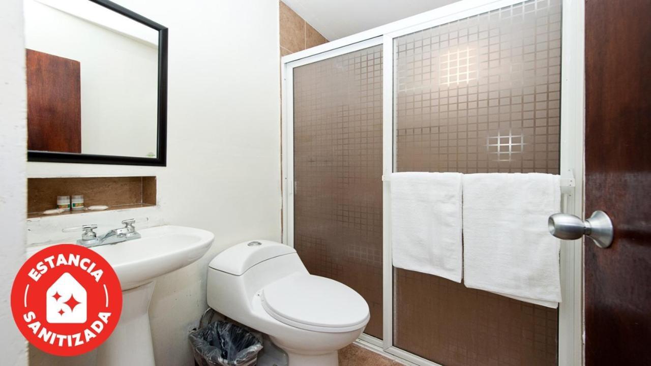 Econosuites Monterrey Exteriér fotografie
