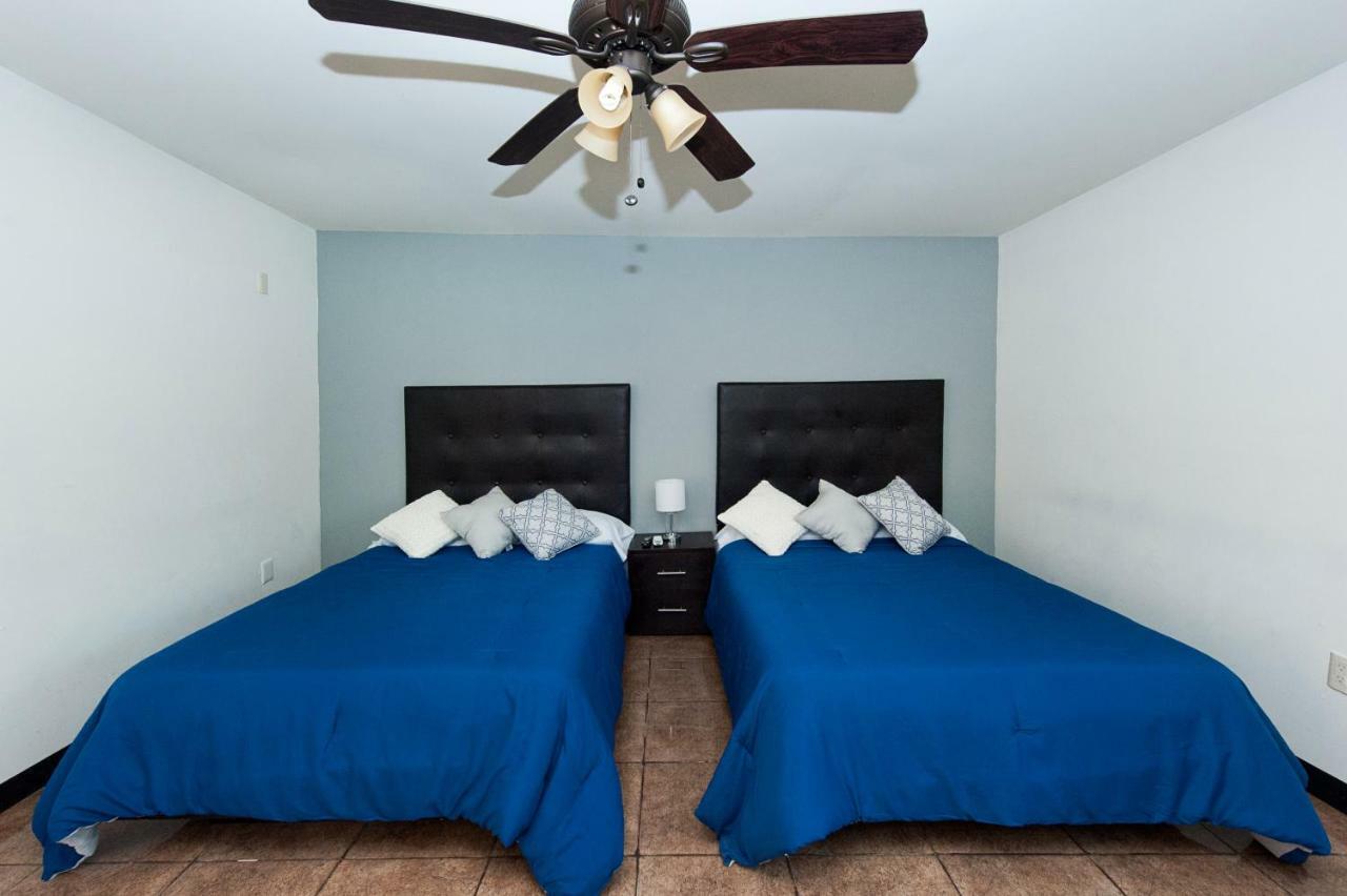 Econosuites Monterrey Exteriér fotografie
